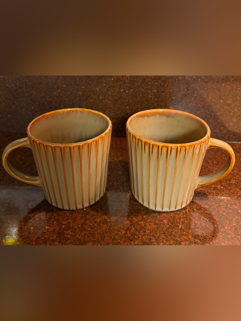 Starbucks Coffee 2007 2 Ribbed Lucky Bamboo Ceramic Mugs Excellent Shape LikeNew